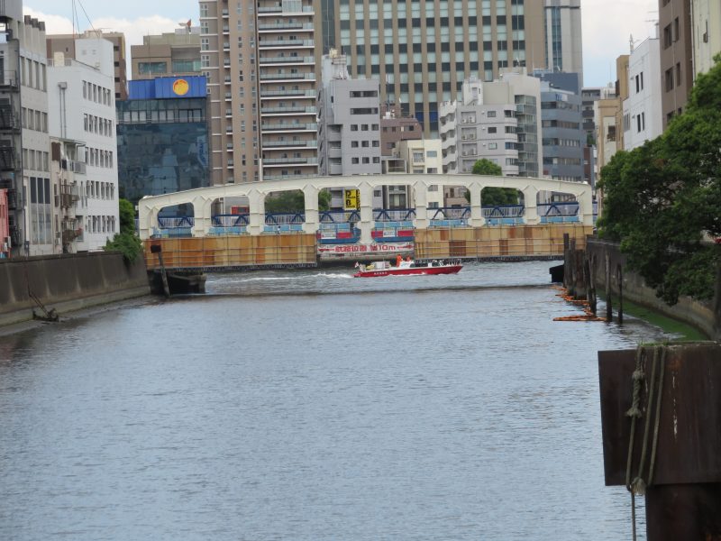 茅場町でお掃除